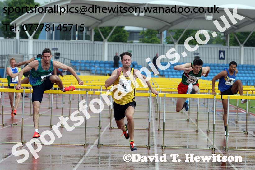 Senior mens 110 metres hurdles, Northern Championships, Sport City, Manchester. Photo: David T. Hewitson/Sports for All Pics
